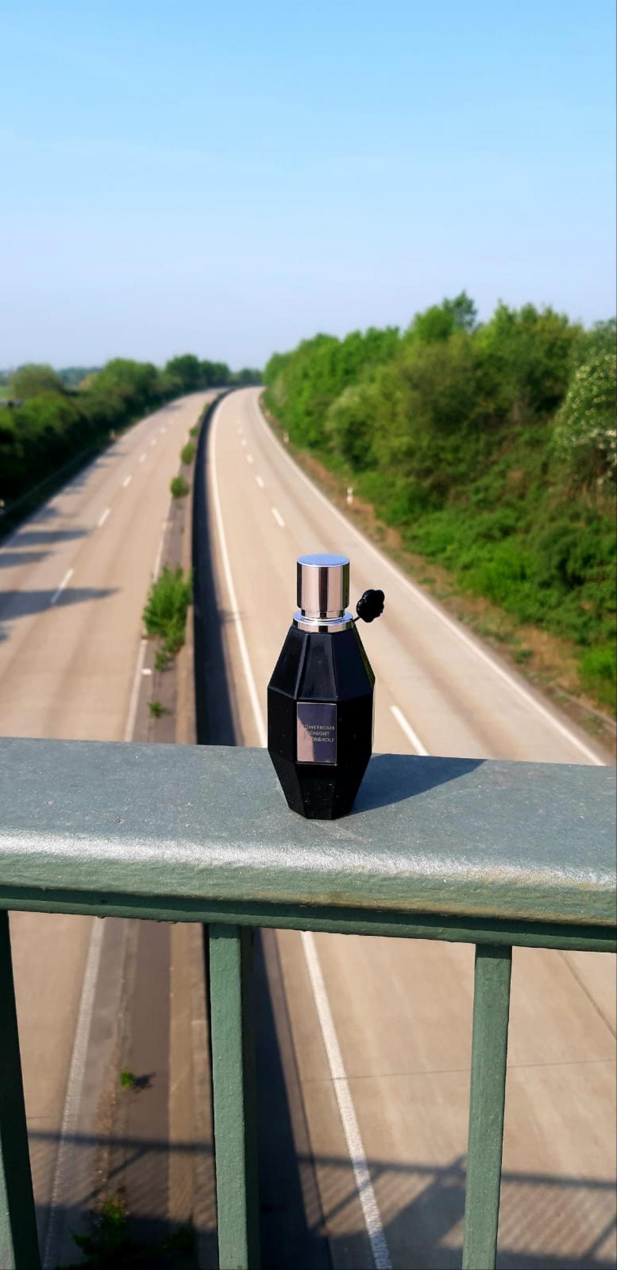 Flowerbomb Midnight by Viktor & Rolf Eau De Parfum Spray