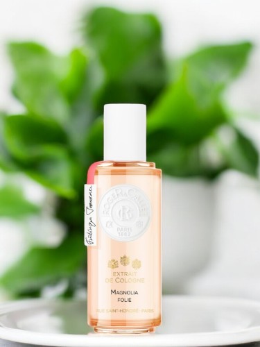 Roger & Gallet Magnolia Folie by Roger & Gallet Extrait De Cologne Spray (Unisex)