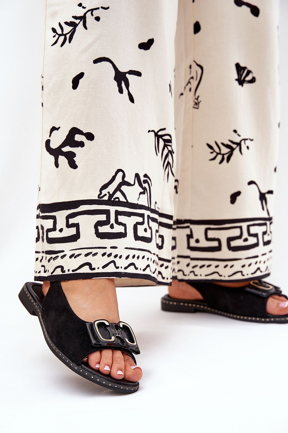  Sandals model 210061 Step in style 