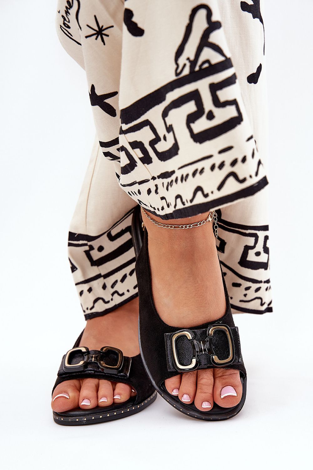  Sandals model 210061 Step in style 