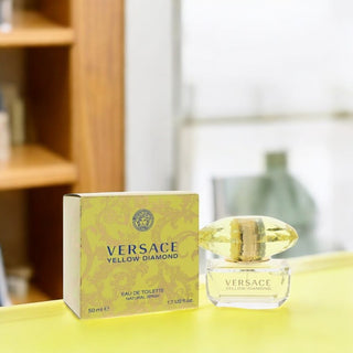 Versace Yellow Diamond by Versace Eau De Toilette Spray