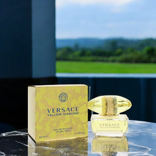 Versace Yellow Diamond by Versace Eau De Toilette Spray