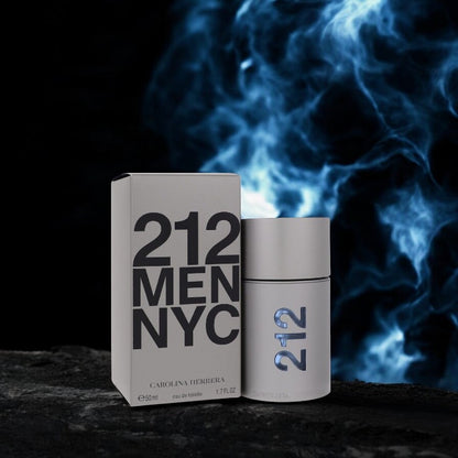 212 by Carolina Herrera Eau De Toilette Spray (New Packaging)