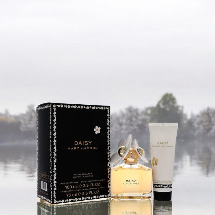 Daisy by Marc Jacobs Gift Set - 3.4 oz Eau De Toilette Spray + 2.5 oz Body Lotion