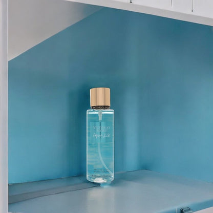 Victoria's Secret Aqua Kiss by Victoria's Secret Fragrance Mist Spray