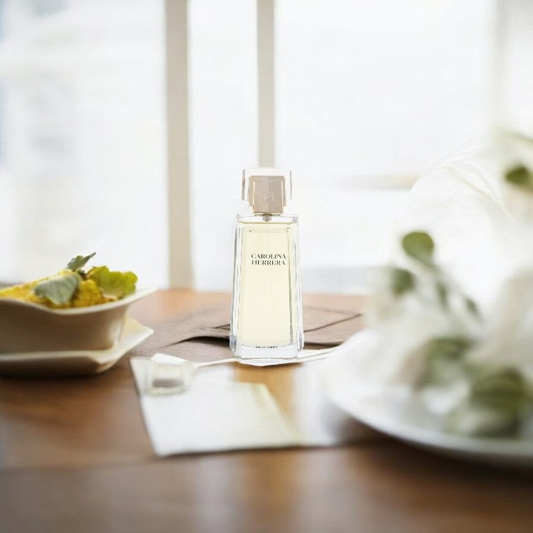 Carolina Herrera by Carolina Herrera Eau De Toilette Spray (Tester)
