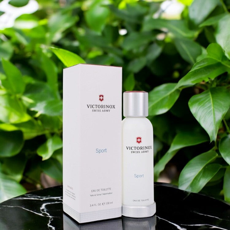 Swiss Army Classic Sport by Victorinox Eau De Toilette Spray