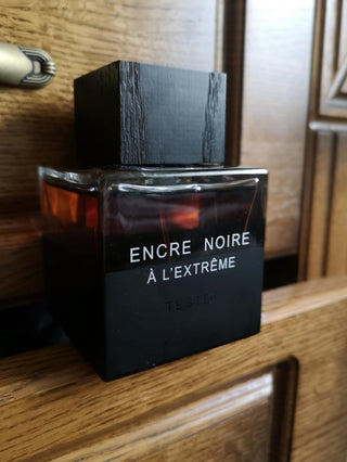 Encre Noire A L'extreme by Lalique Eau De Parfum Spray (Tester)